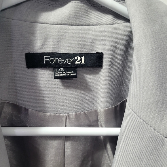 Ladies Blazer Forever 21 - Picture 2 of 3